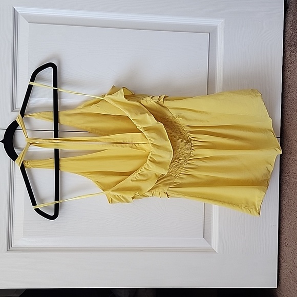 BCBG, Medium, yellow halter - Picture 2 of 2
